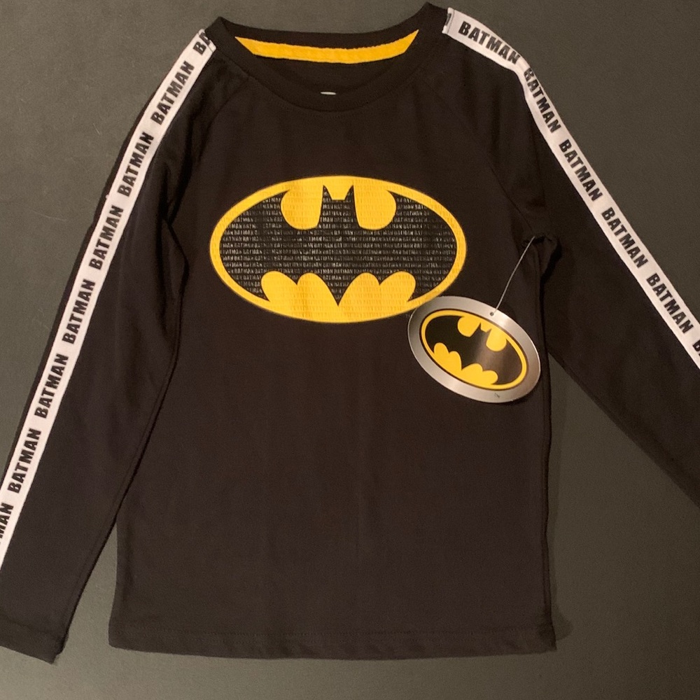 Batman ⭐️ long sleeve T-shirt